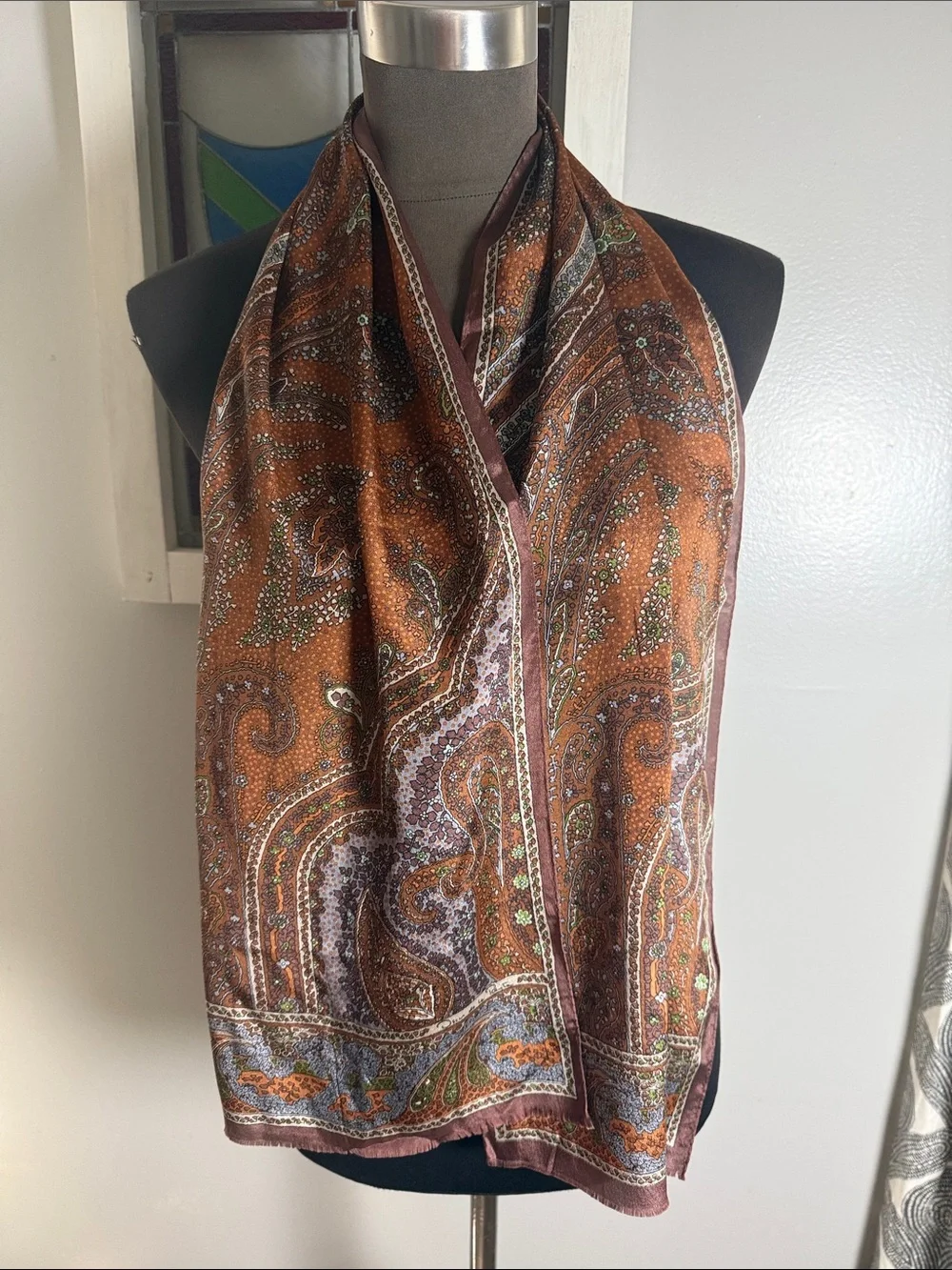 Vintage Oscar de la Renta 100% Silk Paisley Scarf – Made in Japan